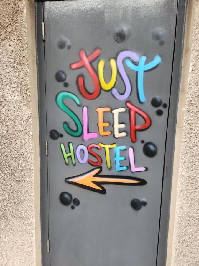 Just Sleep Hostel Единбург Екстер'єр фото